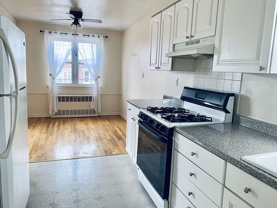 1st image of 2833 46th St #2