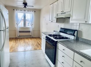 2833 46th St #2, Astoria, NY 11103