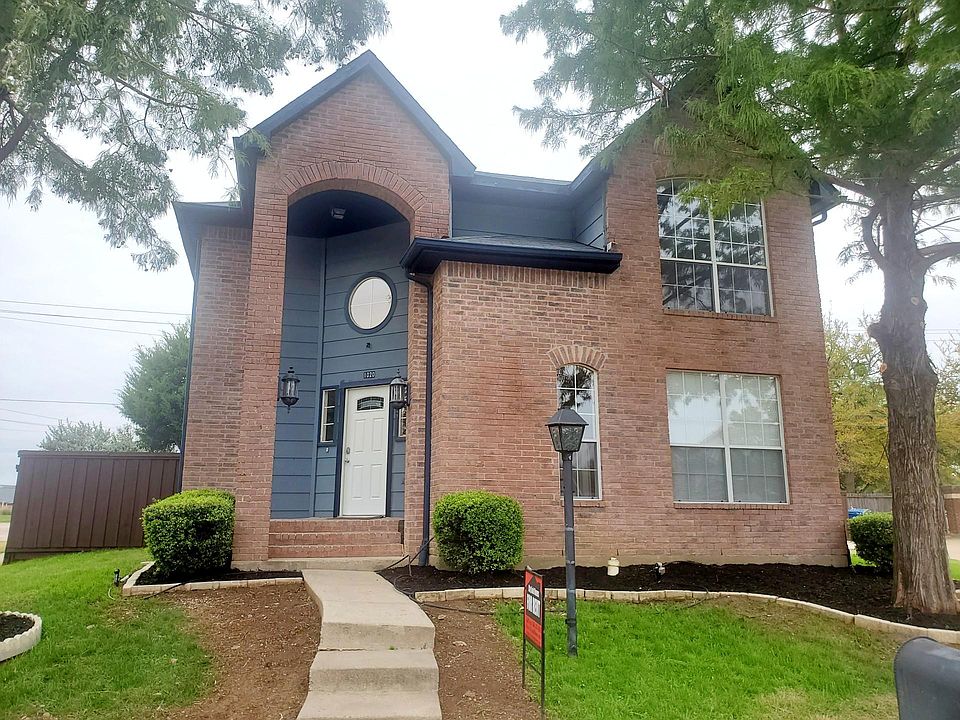1st image of 1020 Lake Bluff Ct