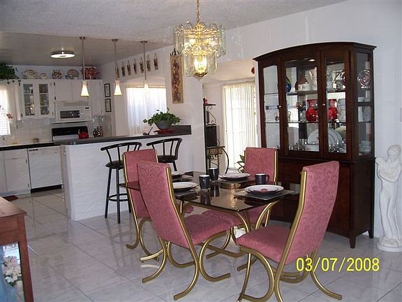 DINNER ROOM