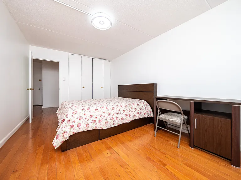 301 Cathedral Pkwy #7V — Photo 6