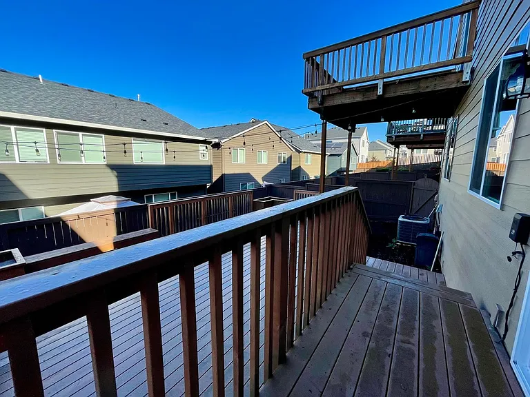 16985 NW Madrone St — Photo 27
