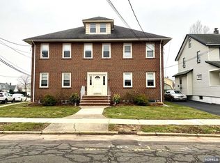 650 6th Ave APT 2R, Lyndhurst, NJ 07071