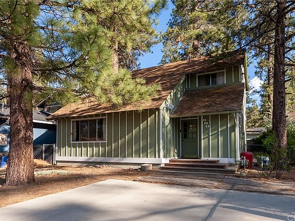 2nd image of 600 Irving Way