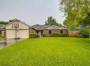 602 Spring Breeze St, League City, TX 77573