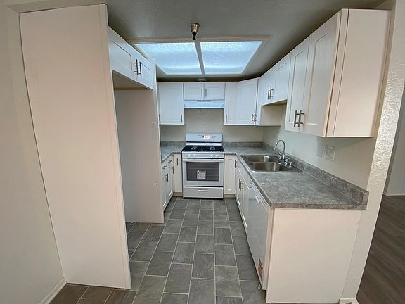 5th image of 4031-39 W 141st St #4039-4