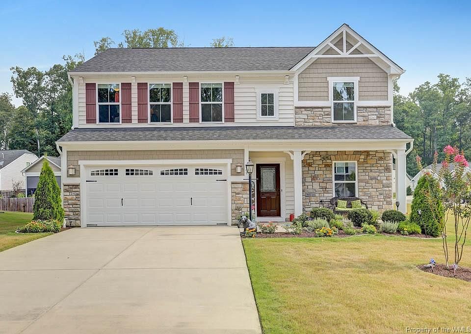 1st image of 409 Caroline Cir