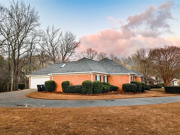5th image of 1431 Brandy Shoals Dr SE