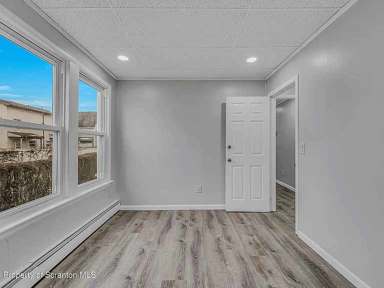 8 Green Ridge St #1 — Photo 8