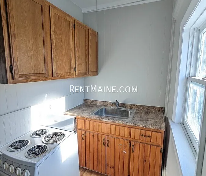 99 Center St #1 — Photo 2
