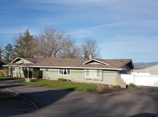 2190 Old Stage Rd, Medford, OR 97502