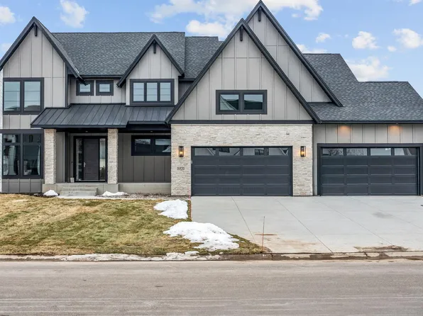 16820 46th Ave N, Plymouth, MN 55446