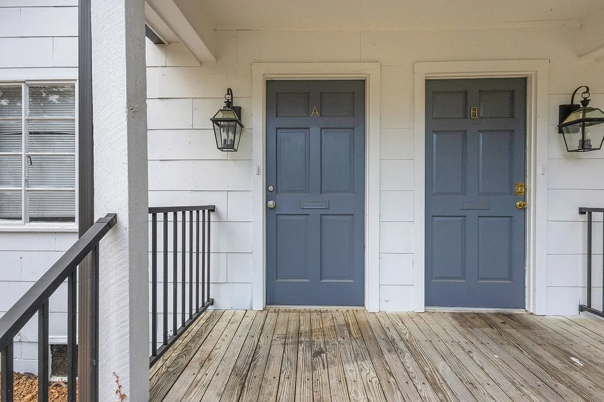 Building Photo - 509 Lorenz Blvd #B