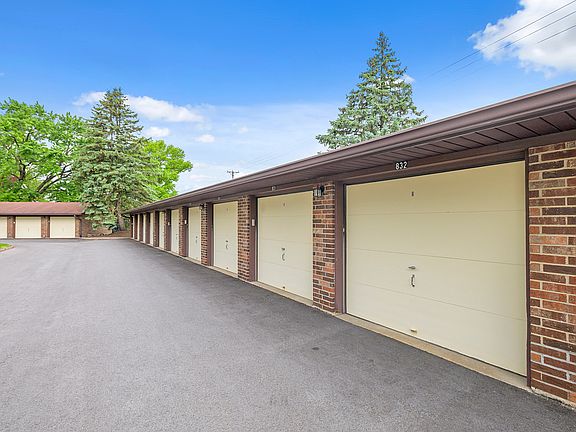 2nd image of 6413 Oak Forest Ave #832