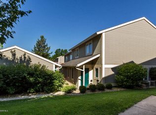 1903 Greenfield Ln SW, Rochester, MN 55902