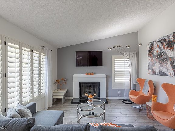 4th image of 8198 Palmada Dr