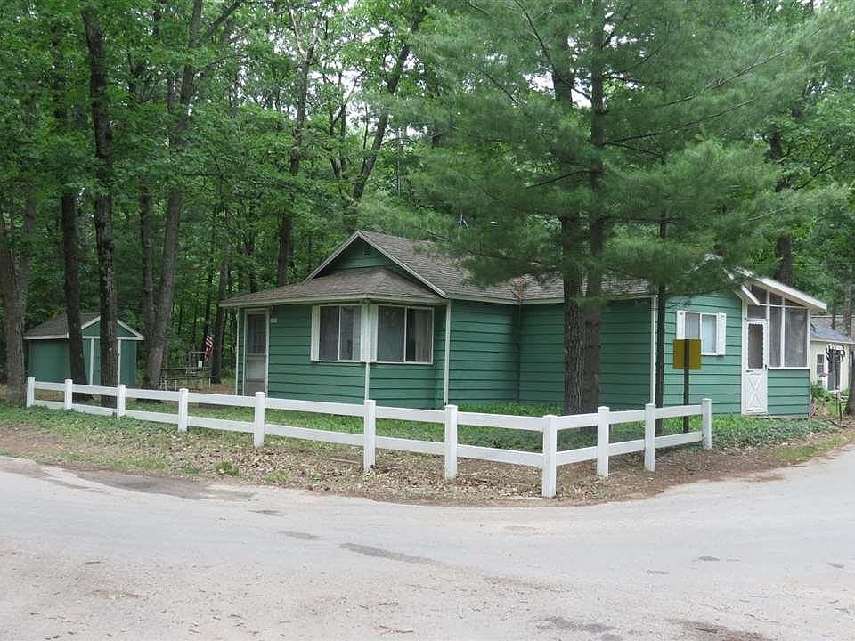 1st image of 8715 Park Ln