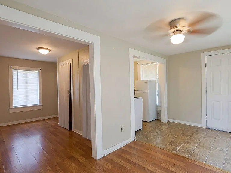 425 Boulevard St — Photo 2