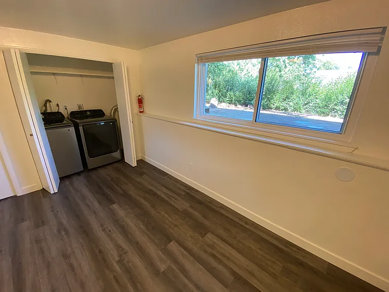 1475 Chambers Dr — Photo 13