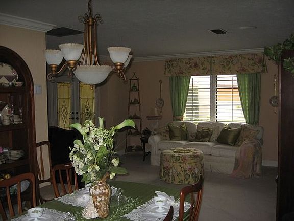 2nd image of 27117 Edenbridge Ct