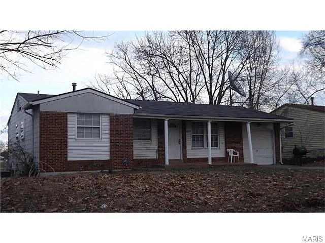 10434 Castle Dr photo 1