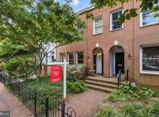 817 E St SE, Washington, DC 20003