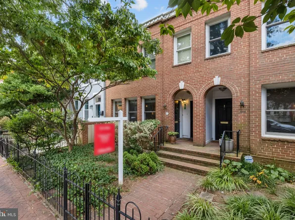 817 E St SE, Washington, DC 20003