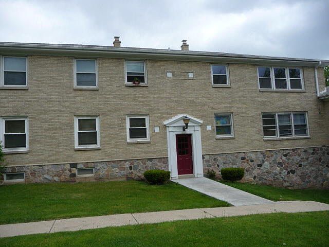 1st image of 1321 E Randolph Ct