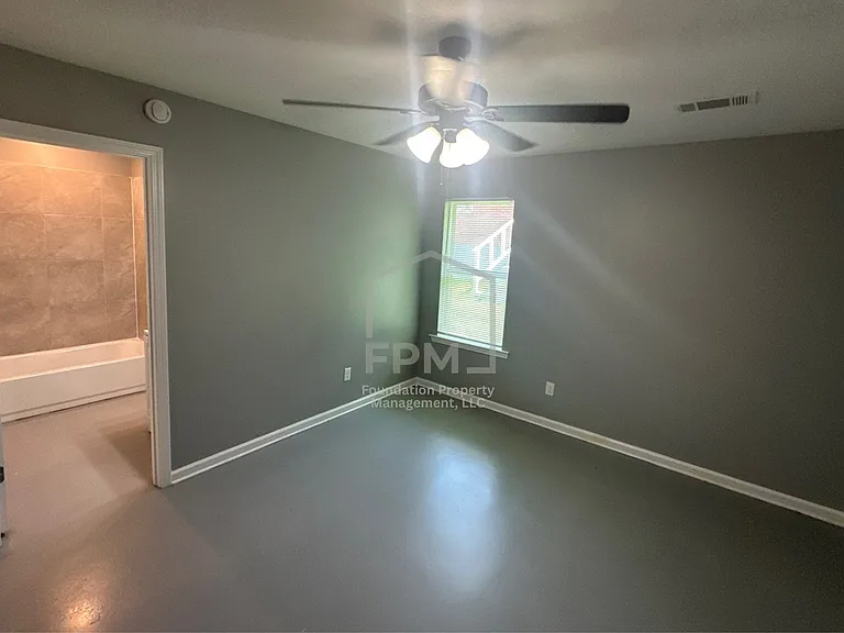 307 Harrell St — Photo 12