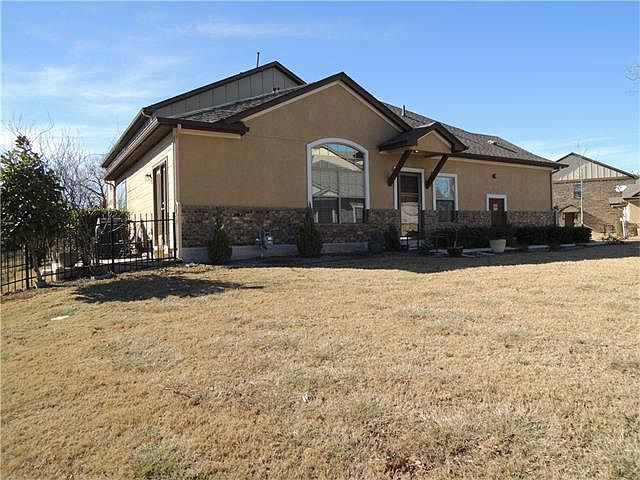 2nd image of 1900 Little Elm Trl APT 136