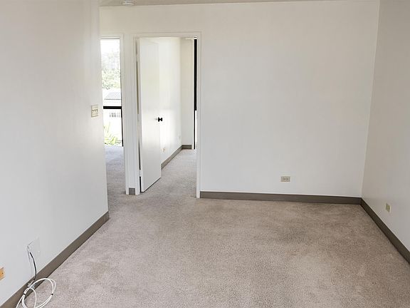 4th image of 722 Birch St APT 302