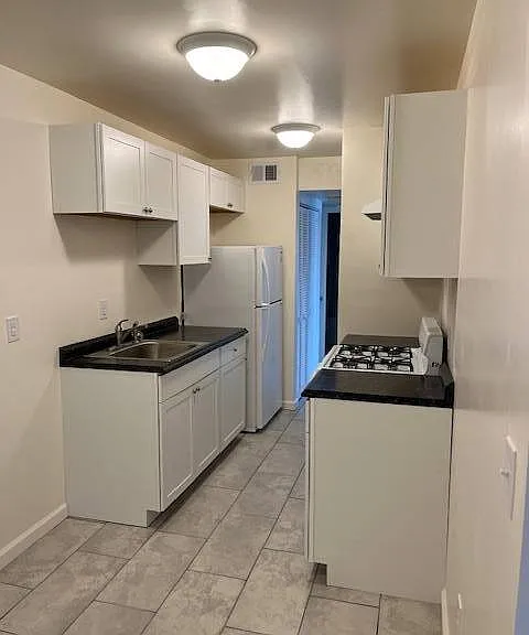 804 Leawood Dr #10 — Photo 6