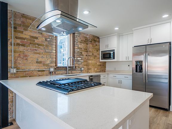4th image of 231 S Edison St #3