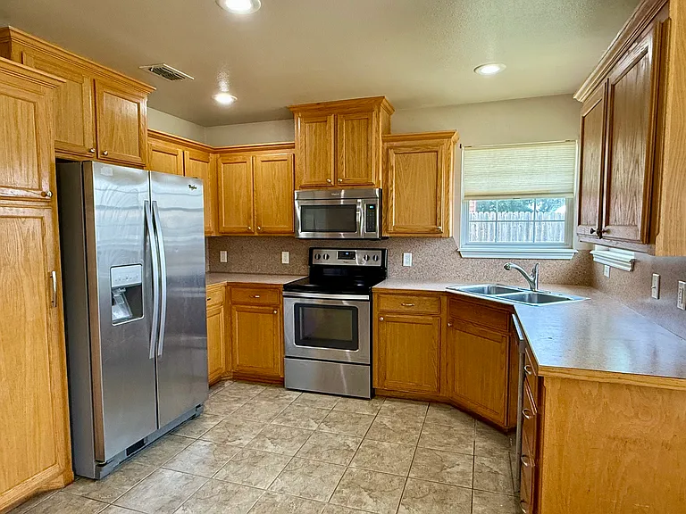 233 Sugarloaf Ave — Photo 4