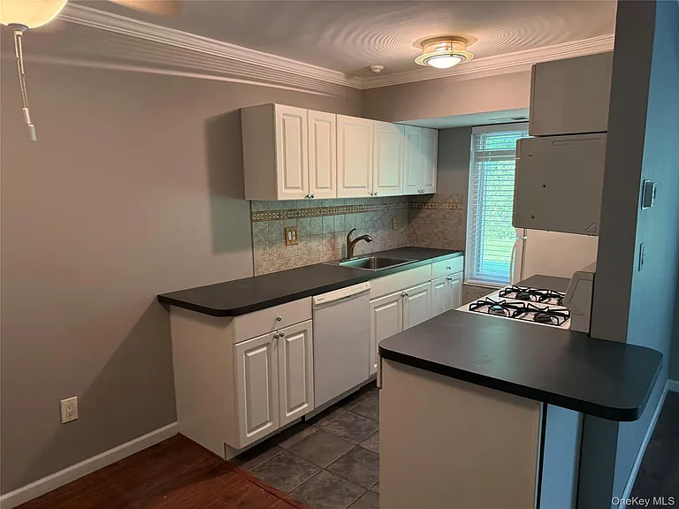 5 Laramie Ct #5 — Photo 7