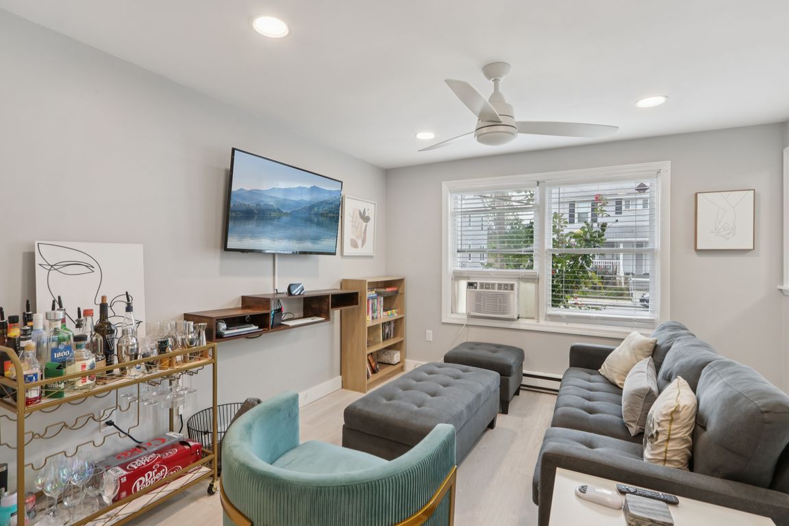 next background image