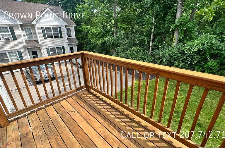 61 Crown Point Dr — Photo 1