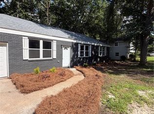 5376 Denny Dr, Atlanta, GA 30349