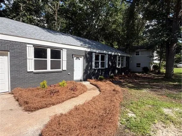 5376 Denny Dr, Atlanta, GA 30349