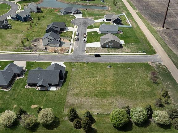 4th image of 1993 Lexington Ln