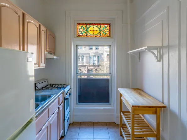 236 Hancock Street image 1 of 6