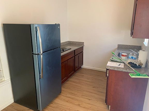 5th image of 2755 74th Ave