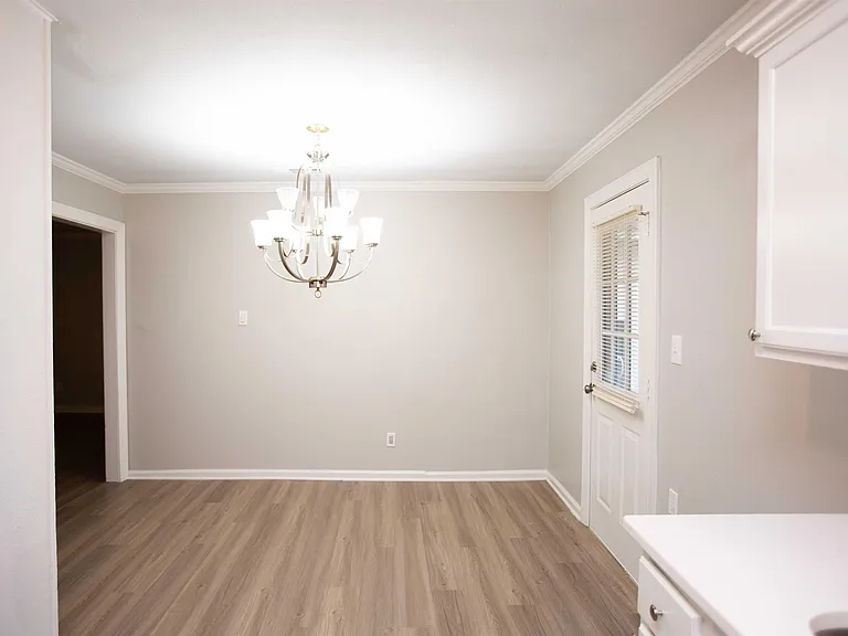 3804 Pine Cone Dr — Photo 10