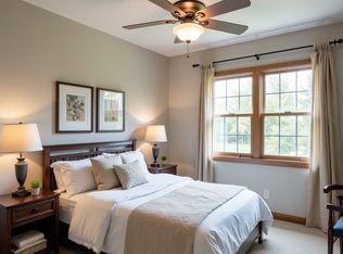 6600 N Tiburon Ln, Appleton, WI 54913