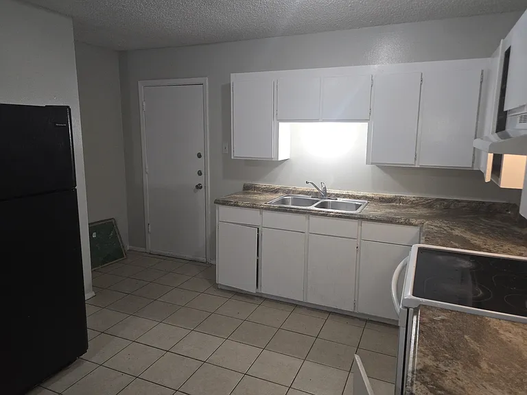 15890 US Highway 59 A[[leby Courtyard #2 — Photo 11