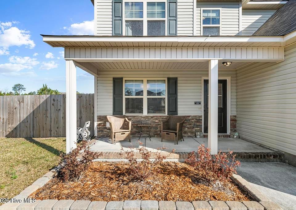 1st image of 120 Sonia Drive
