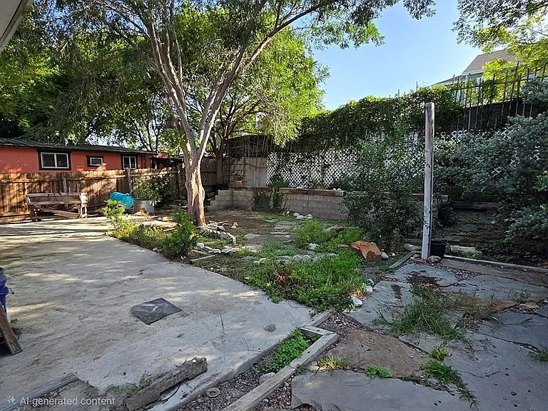 121 Amelia Ct — Photo 2