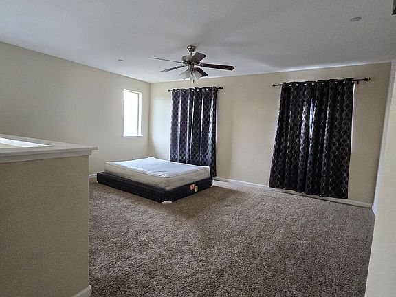 5th image of 1479 Greenbrier Dr
