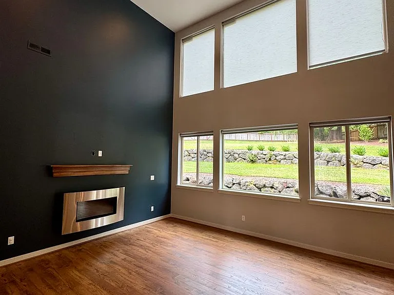 5726 Solana Ln NE — Photo 13