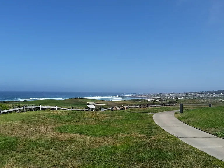 Club Rd — Photo 14